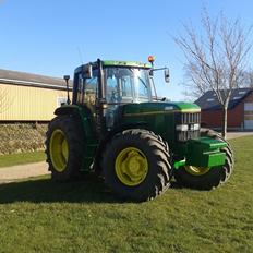 John Deere 6600