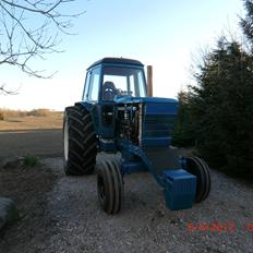 Ford 8700