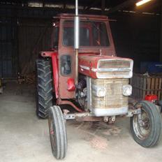 Massey Ferguson 165