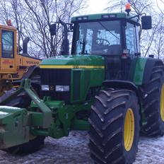 John Deere 7810 Auto Power TLS Solgt..