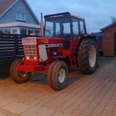 International Harvester 1055