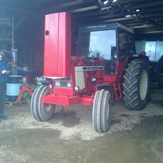International Harvester 1055