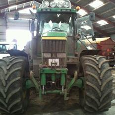 John Deere 7810
