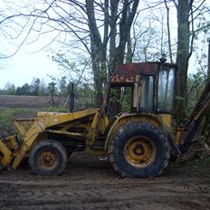 International Harvester B 2275 "Bette Betty"