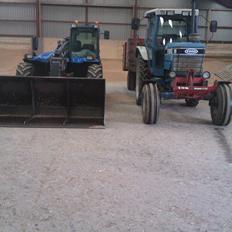 Ford 7910