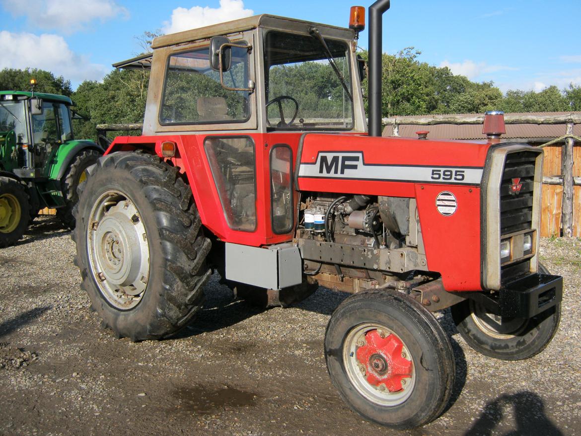 Massey Ferguson 595 billede 1