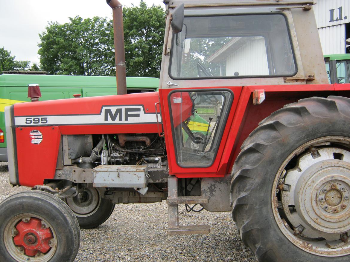 Massey Ferguson 595 billede 3