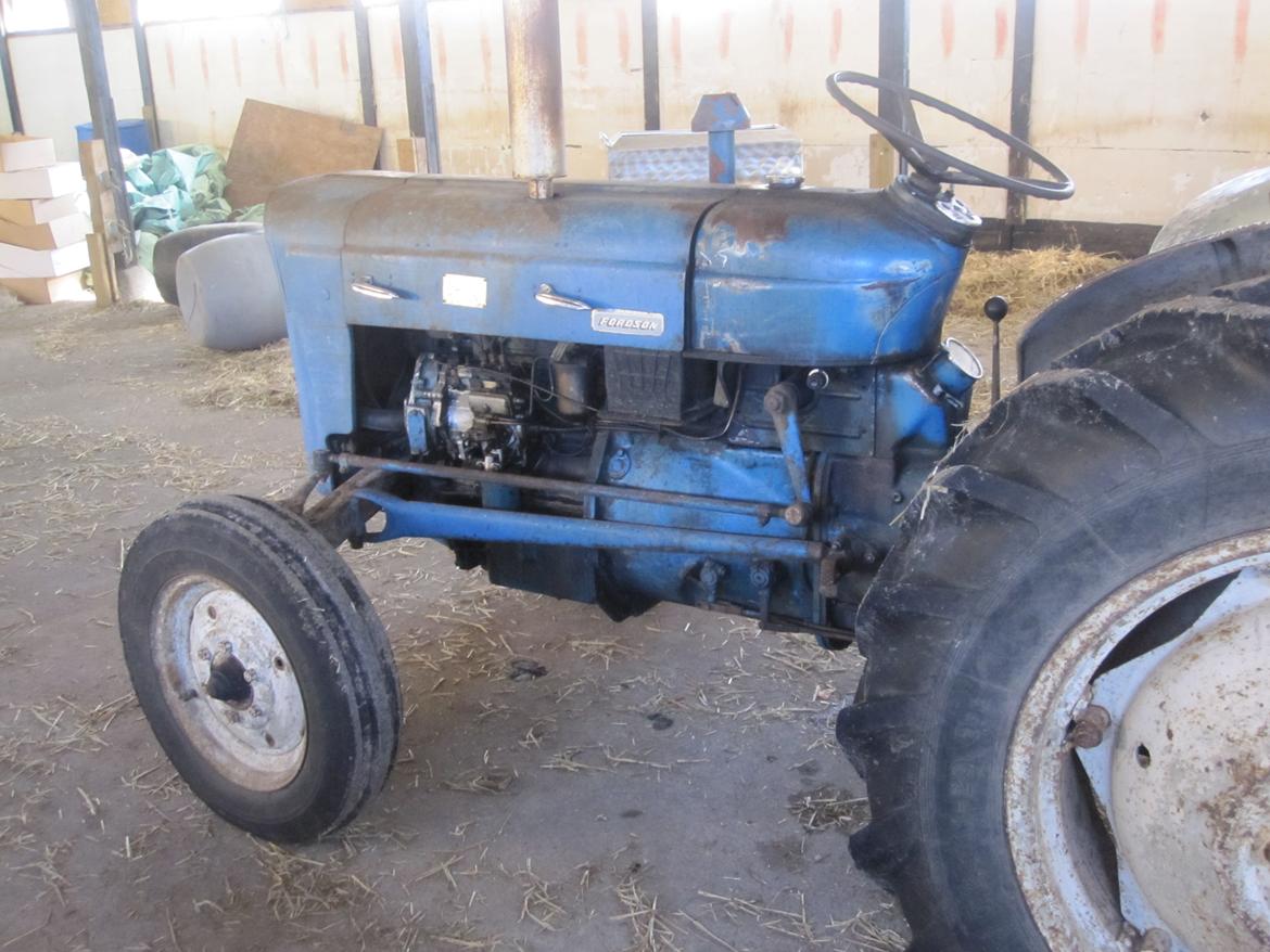 Ford super dexta billede 10