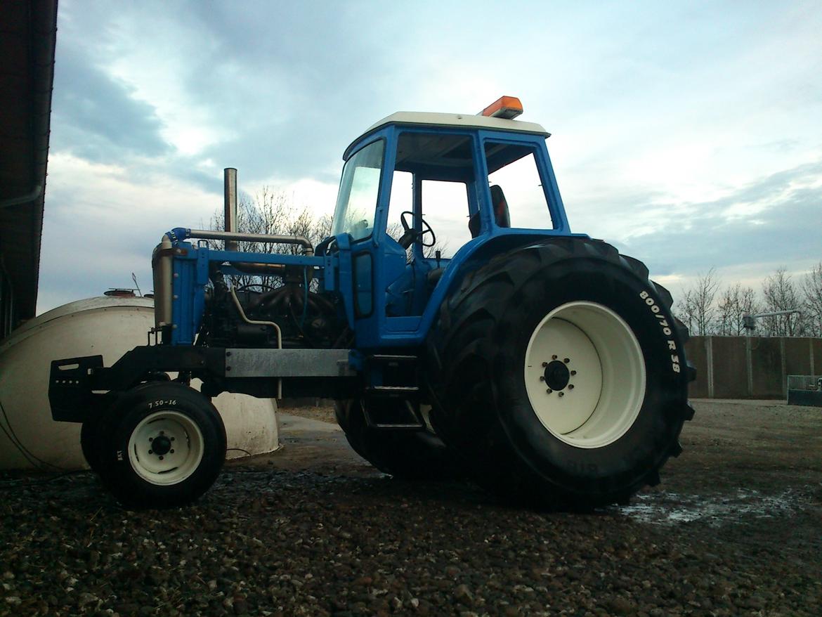 Ford 8700 ( Blue Digger ) billede 3