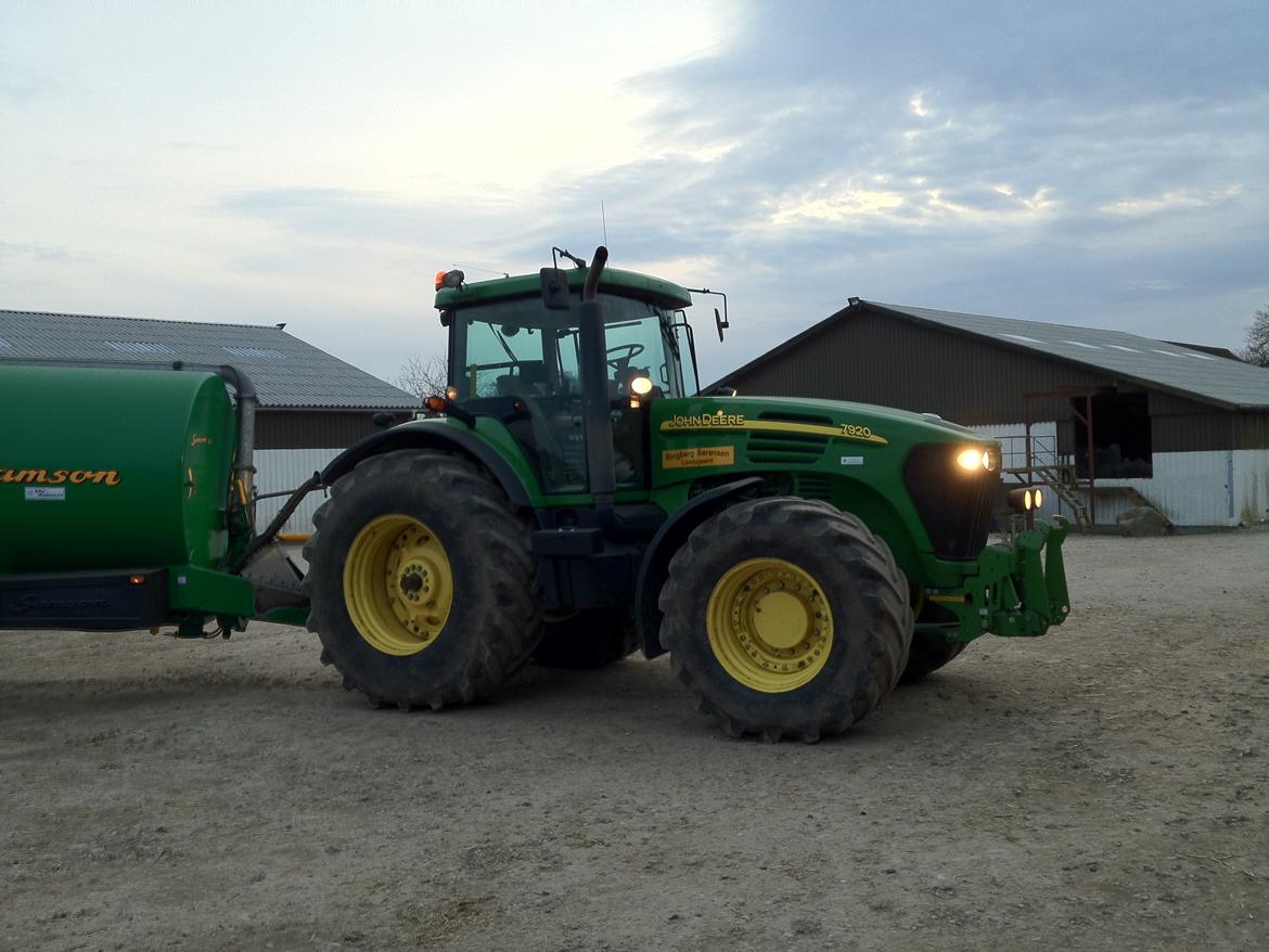 John Deere 7920 billede 4