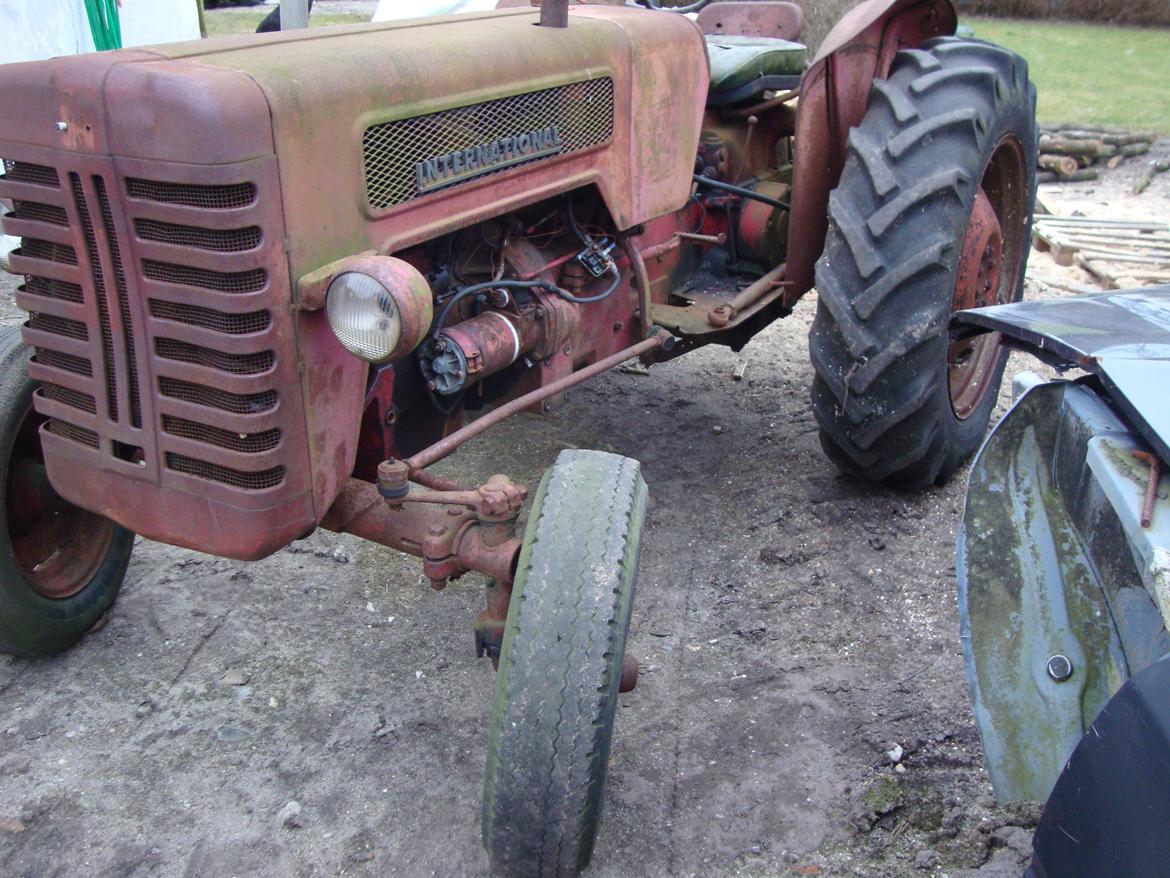 International Harvester 275B - Billeder Af Traktorer - Uploaded Af Bo P