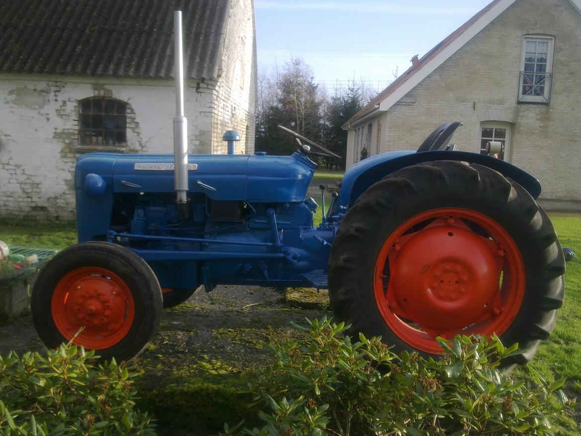 Fordson Dexta - Profil i solen. billede 4