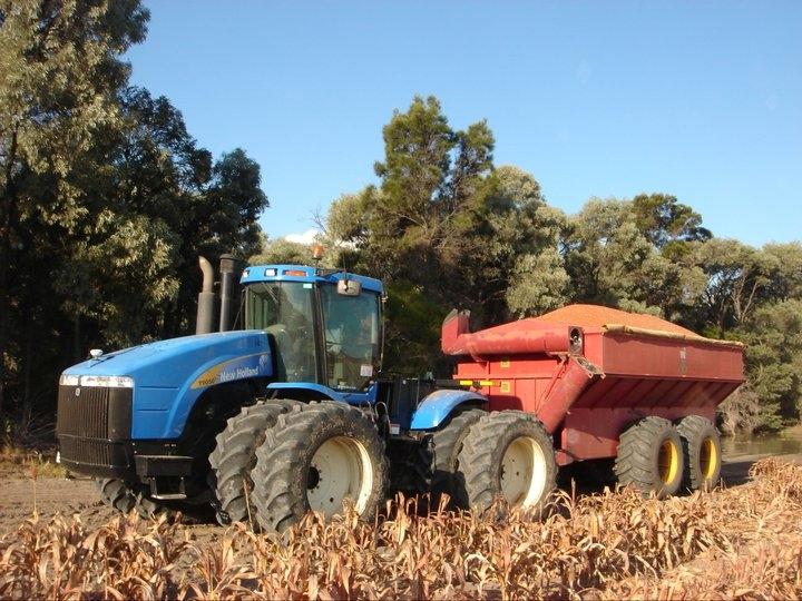 New Holland 9050 billede 4