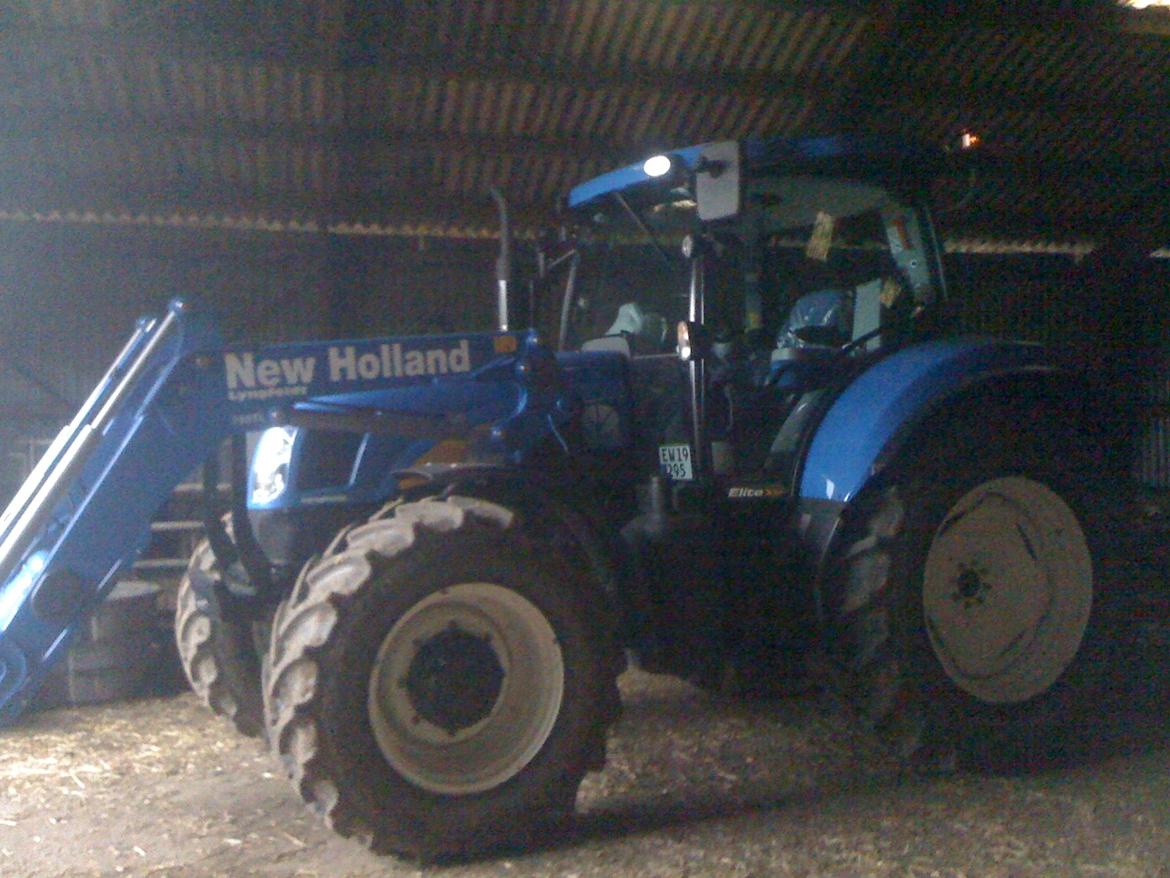 New Holland t6030 ELITE  billede 2