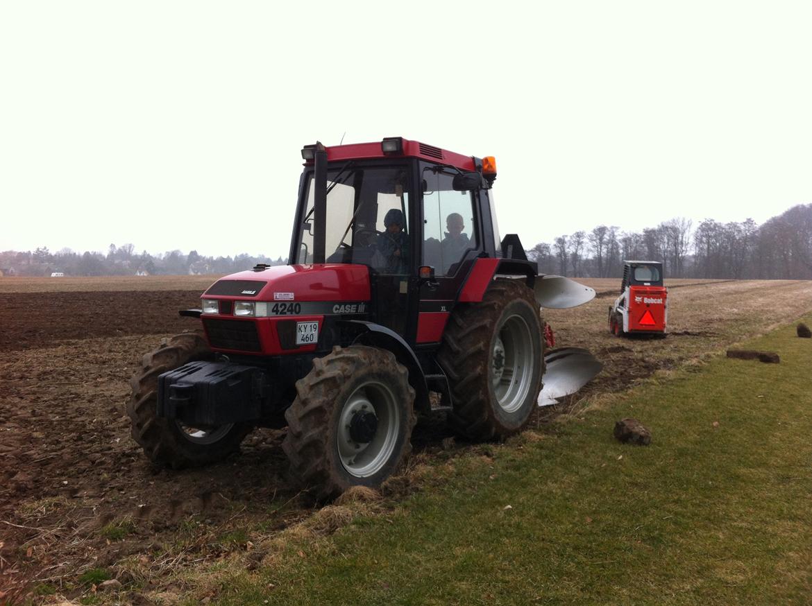 Case IH 4240 XL billede 1