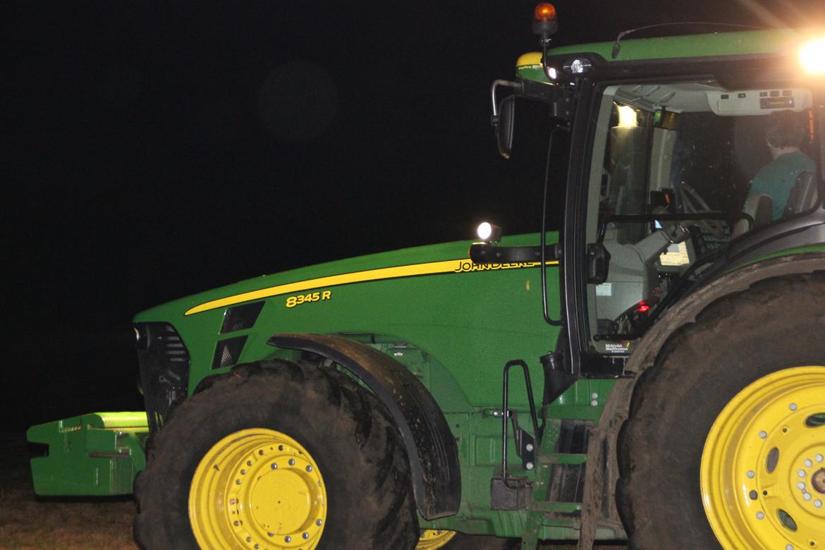 John Deere 8345R - Den lille traktor !:D billede 10