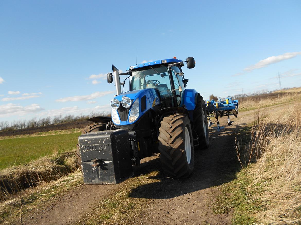 New Holland T7030 billede 1