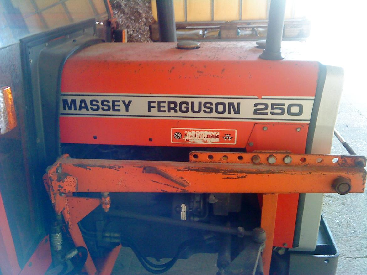 Massey Ferguson 250 billede 5