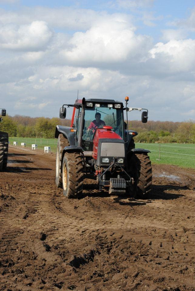 Valtra 8050 HiTech billede 2