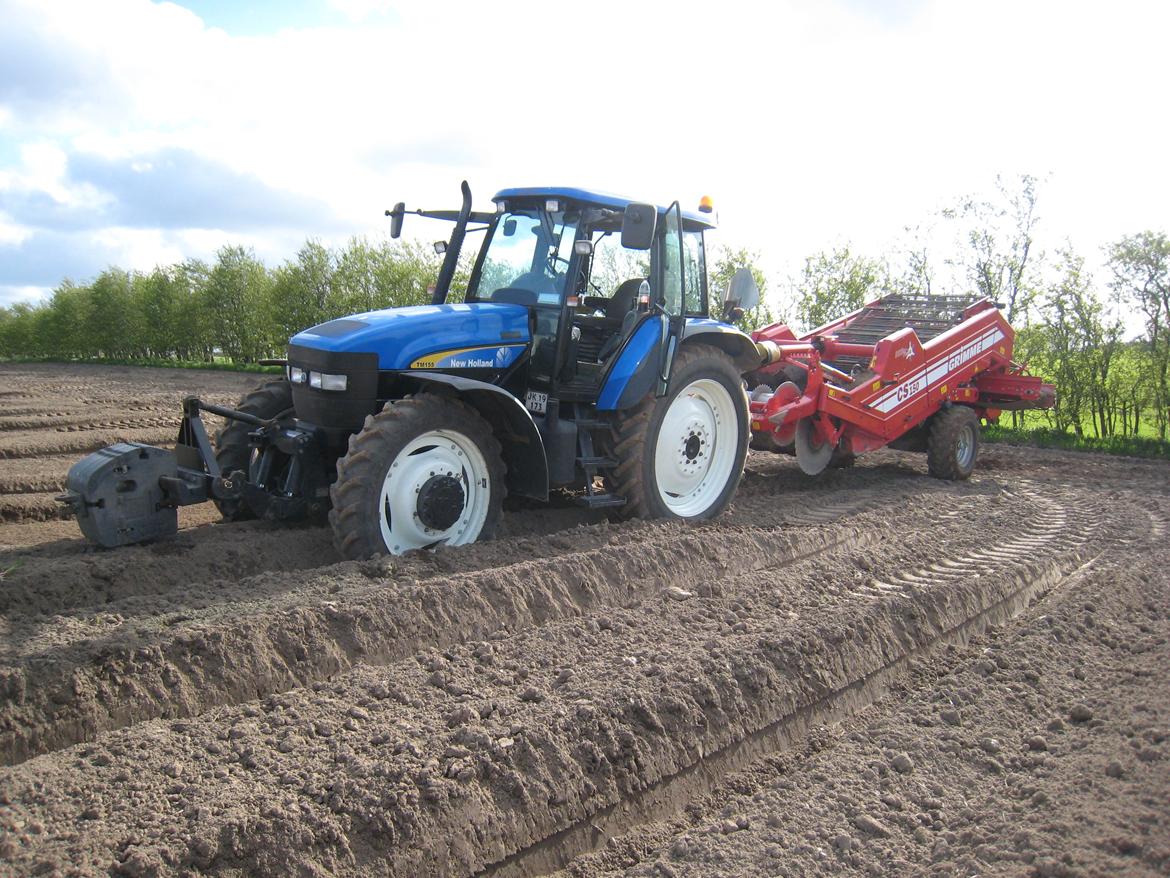 New Holland TM 155 - fra siden af :) billede 11