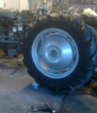 Massey Ferguson 135 billede 7