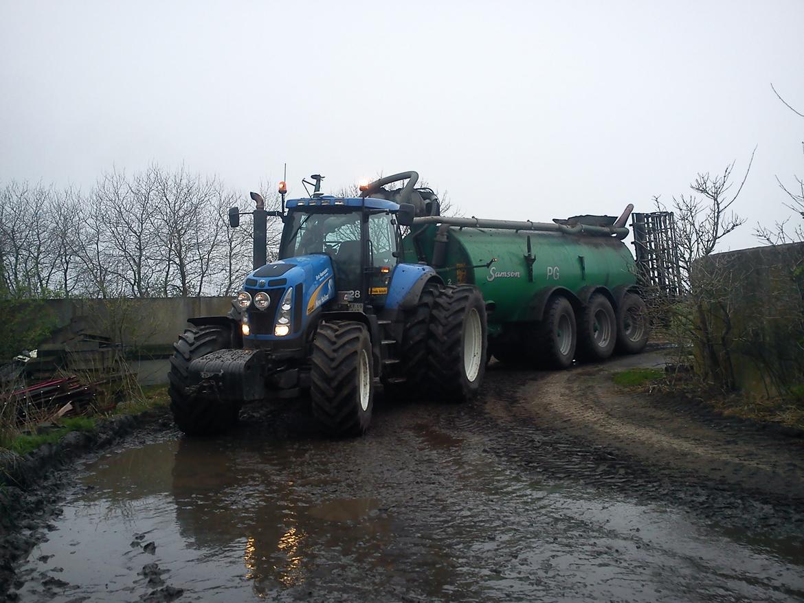 New Holland T8040 billede 14