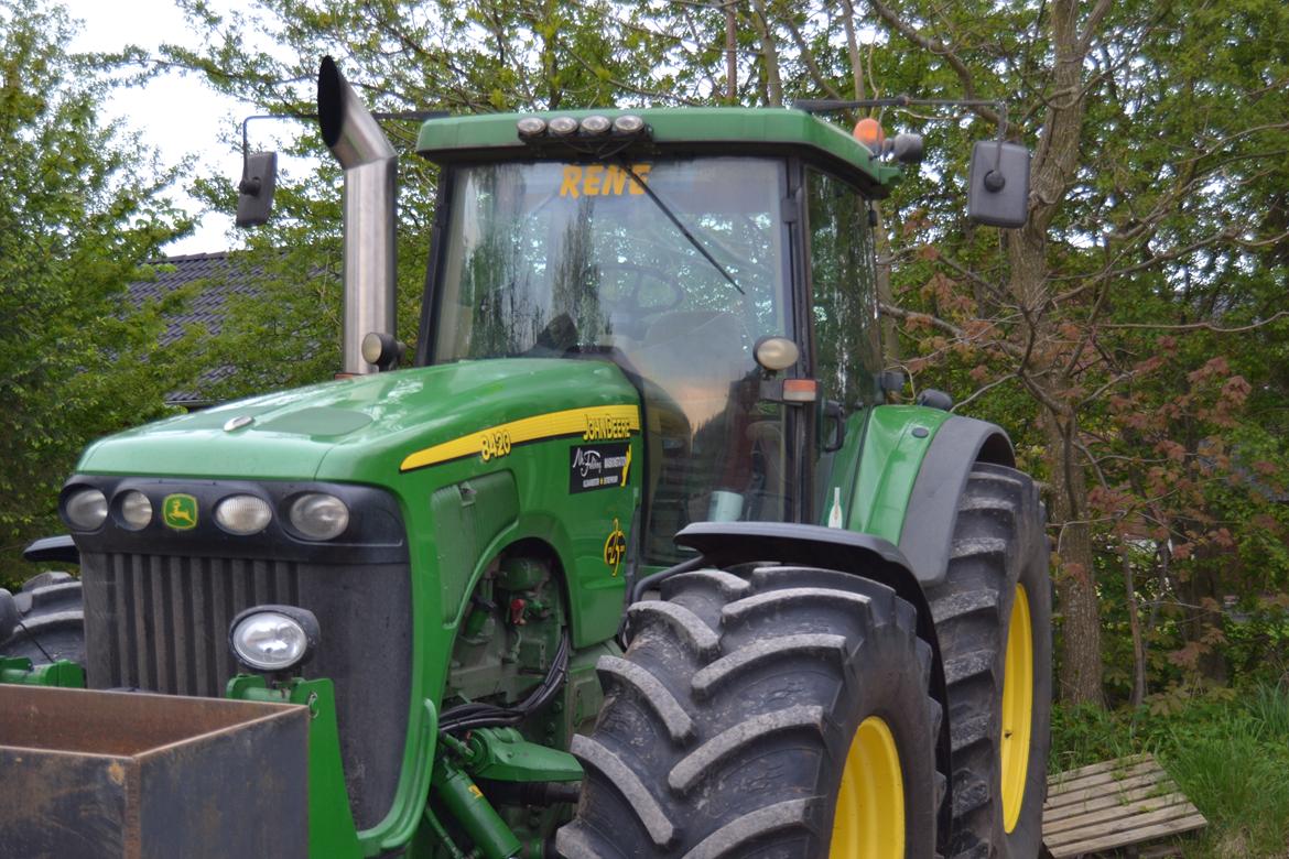 John Deere 8420 - På vej til traktortræk. billede 5