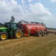 John Deere 8420