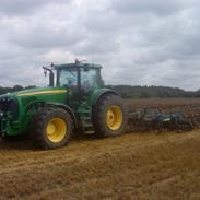 John Deere 8420