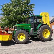 John Deere 7810