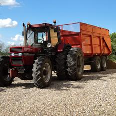 Case IH 1056 XLA