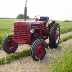 International Harvester B-275 "Solgt, savnet"