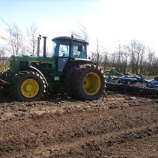 John Deere 4255