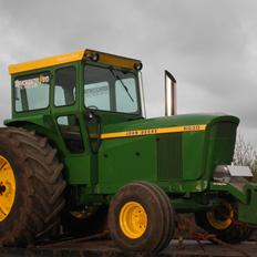 John Deere 6030