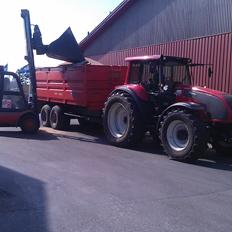 Valtra T180