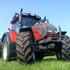 Valtra N142
