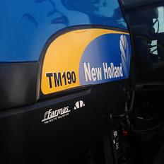 New Holland TM 190