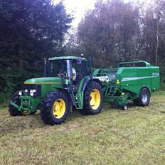 John Deere 6800