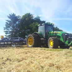 John Deere 7920
