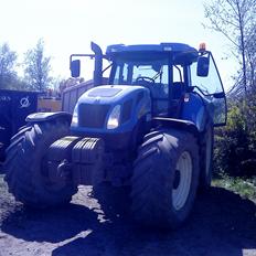 New Holland T7550