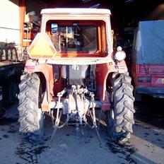 Massey Ferguson 135