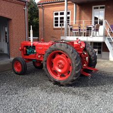 Volvo BM 400 Buster
