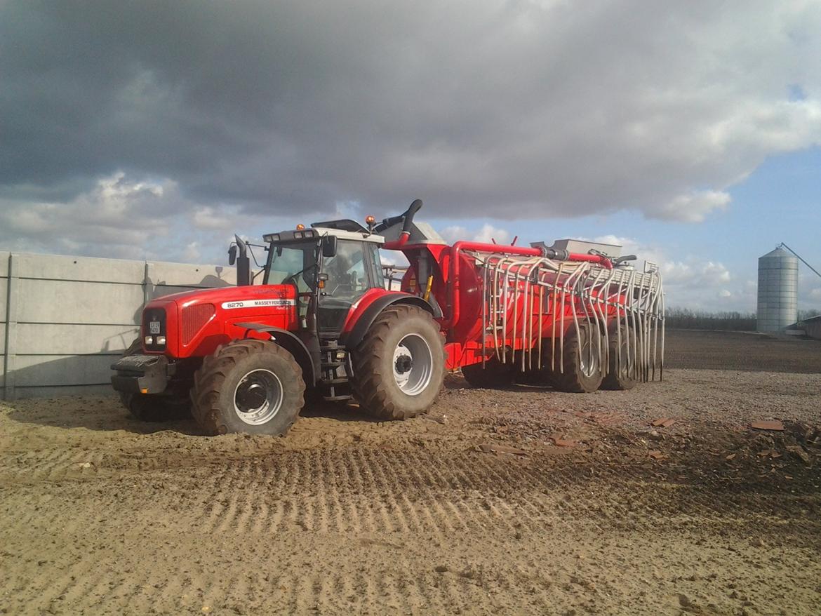 Massey Ferguson 8270 billede 15