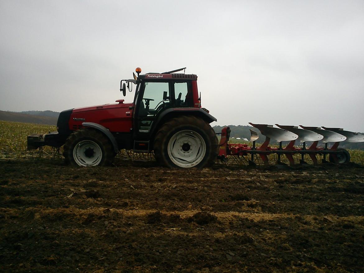 Valtra 8050 billede 1
