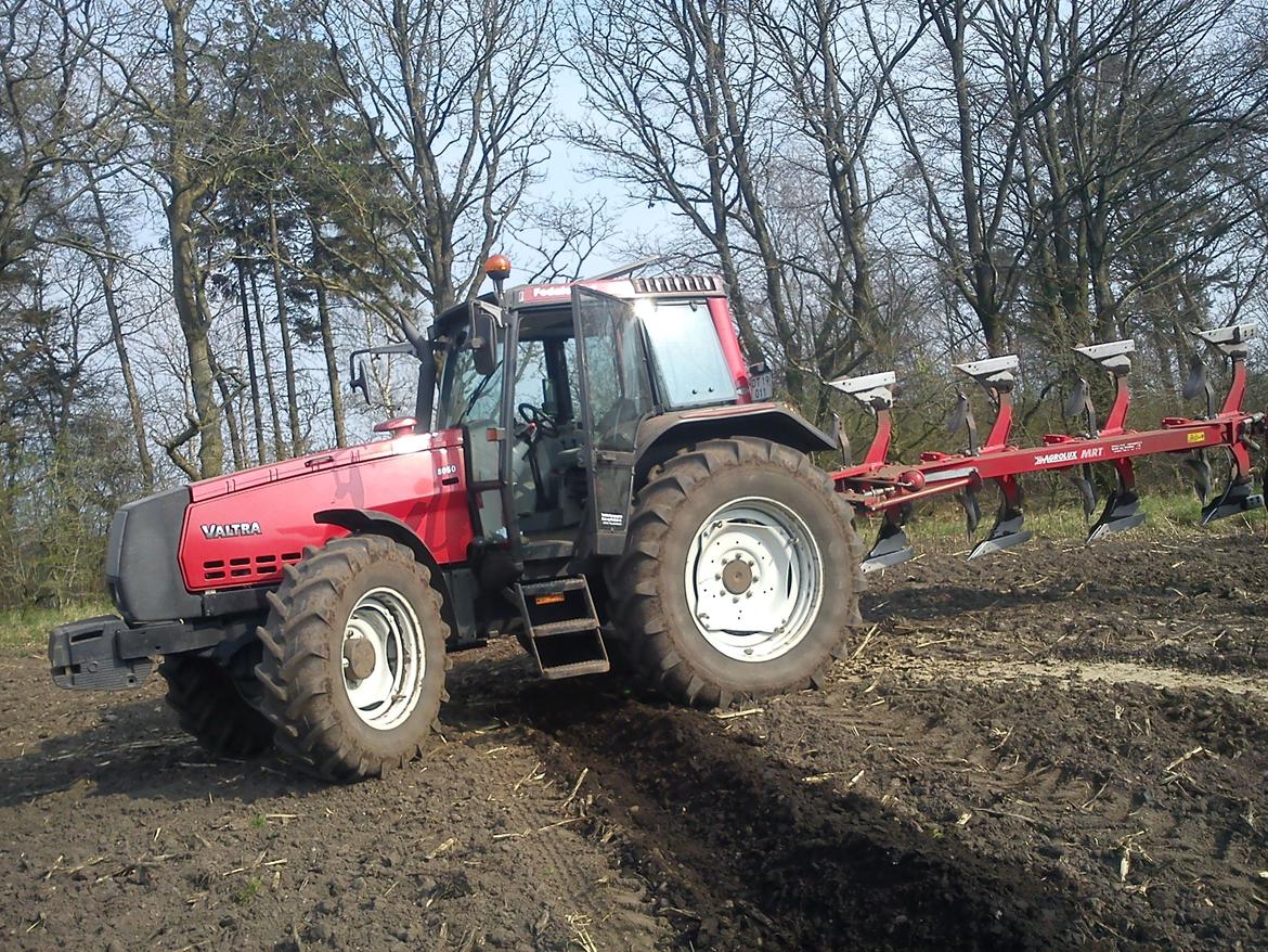 Valtra 8050 billede 9