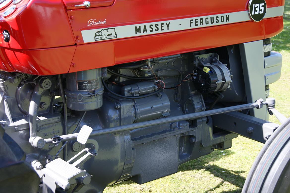 Massey Ferguson 135 billede 6