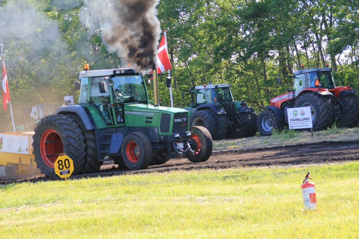 Fendt Favorit 824 billede 3