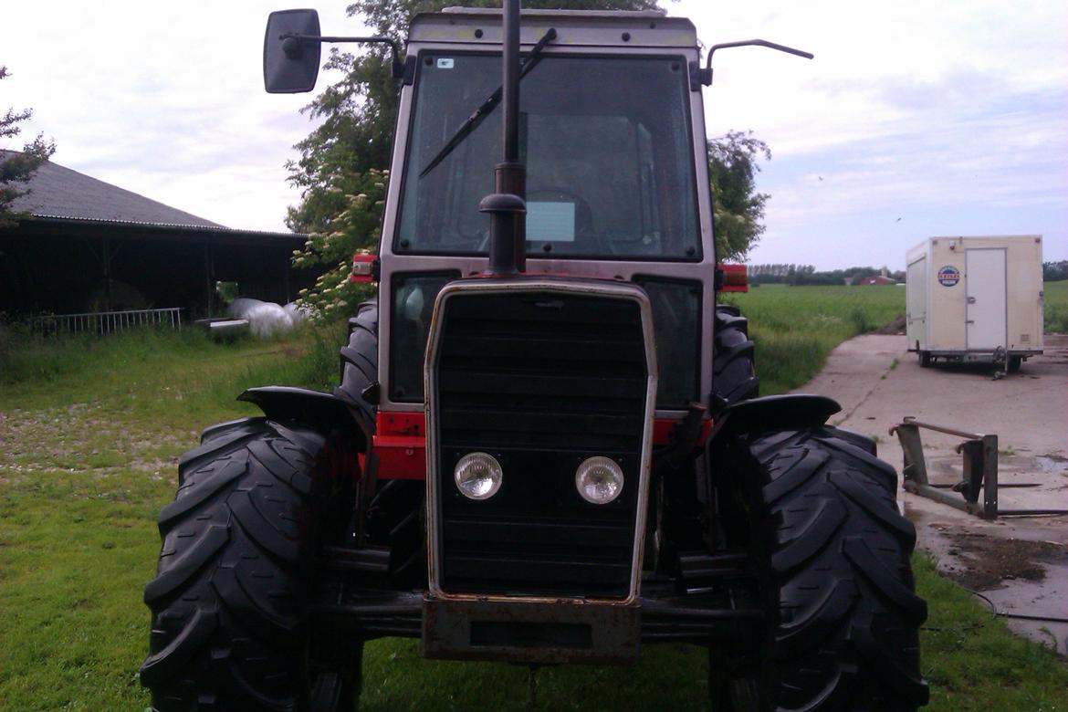 Massey Ferguson 690 billede 2