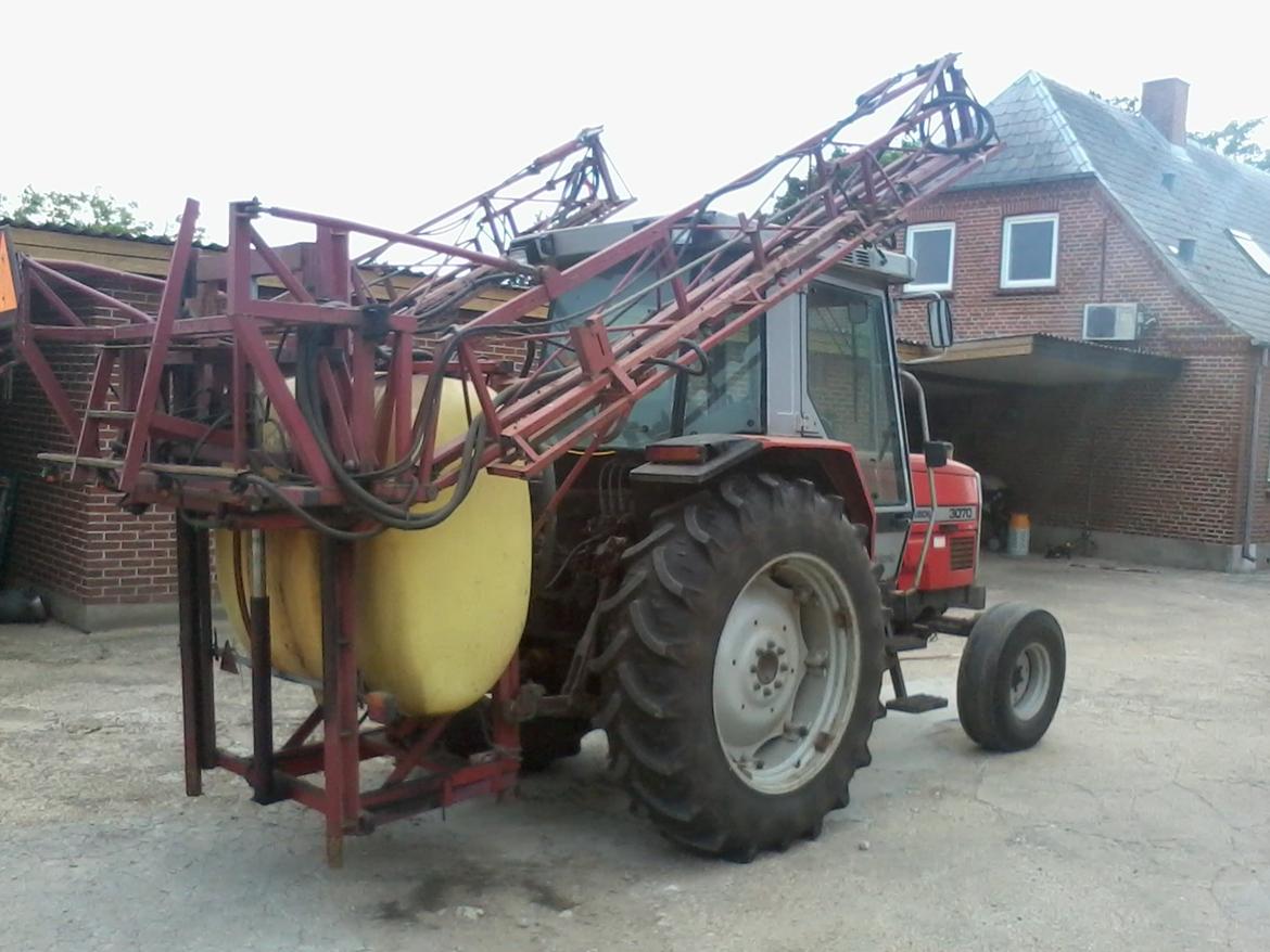 Massey Ferguson 3070 billede 3