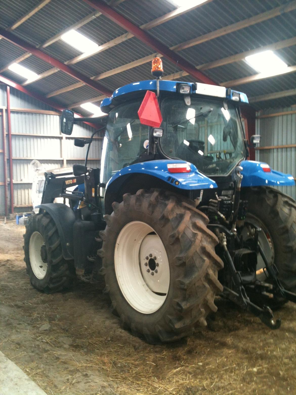 New Holland T 6030 plus billede 3